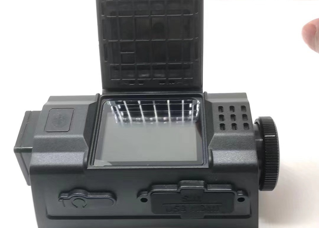 IP67 डुअल लेंस एलसीडी MTK6762 चिपसेट 2G 16G रैम+रोम के साथ वाटरप्रूफ सेफ्टी हेलमेट कैमरा